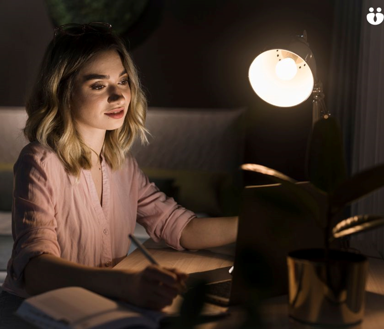 How Artificial Lighting Affects Perceived Space, Skin Tones, and Evening Comfort